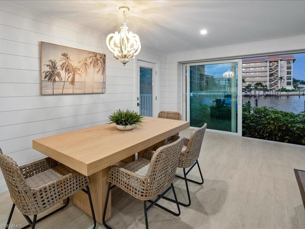 2850 Gulf Shore Blvd N 110, Naples, FL 34103-47