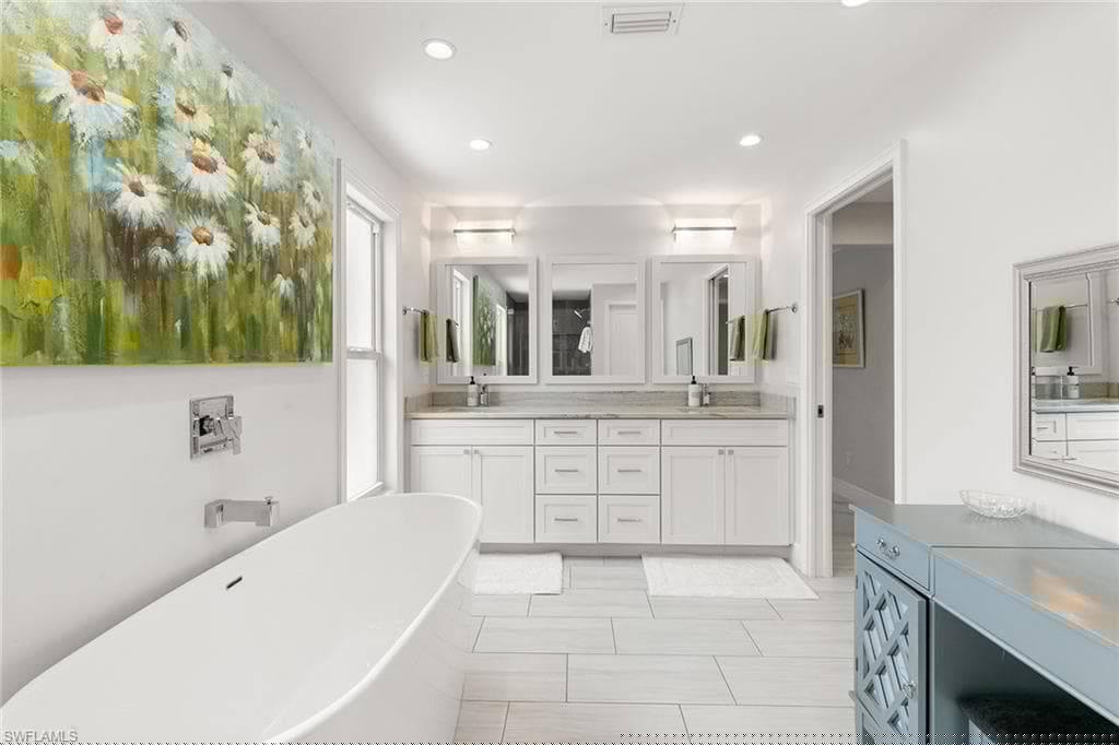 206 Dan River Ct, Marco Island, FL 34145-19