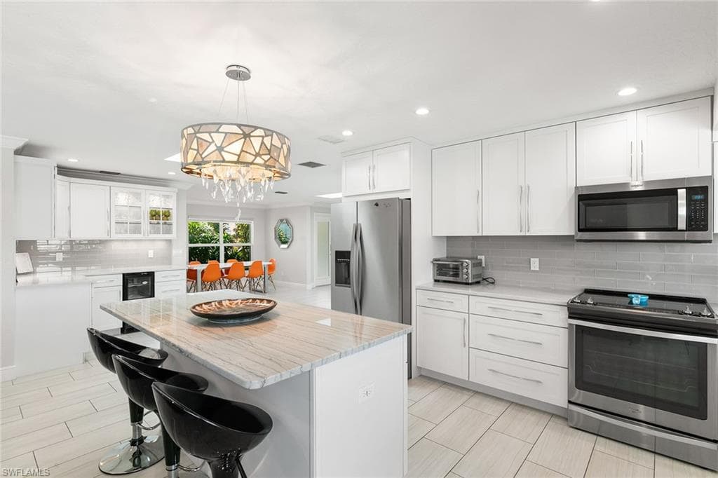 206 Dan River Ct, Marco Island, FL 34145-3