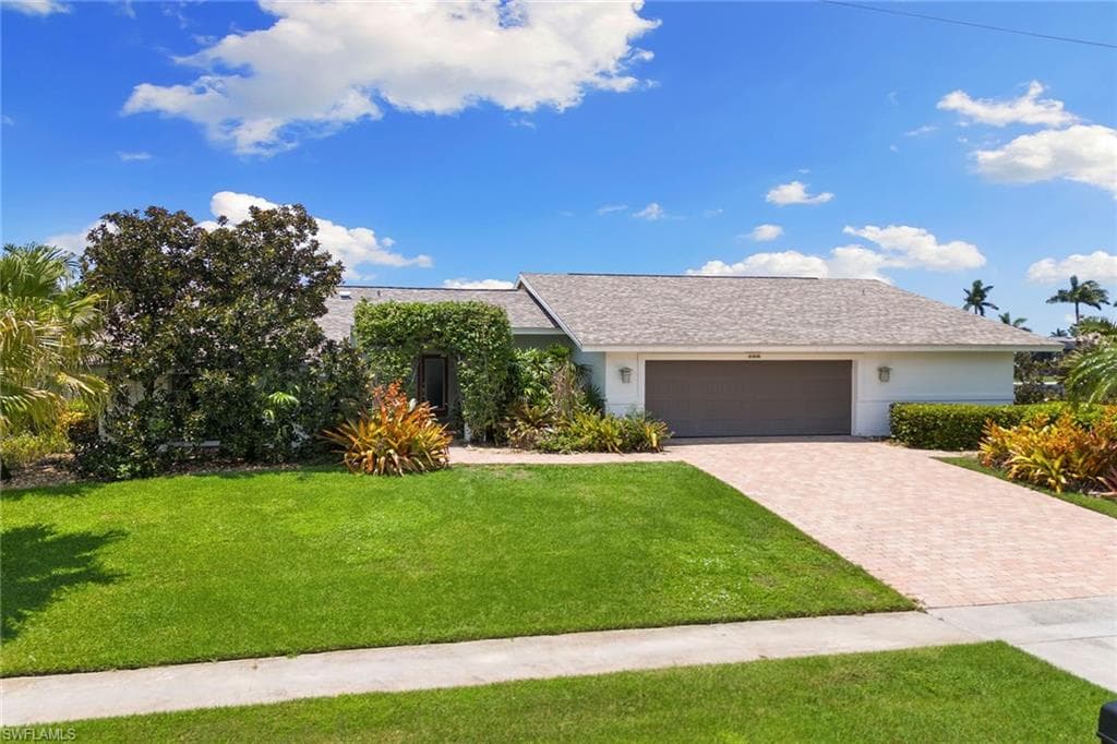 206 Dan River Ct, Marco Island, FL 34145-40