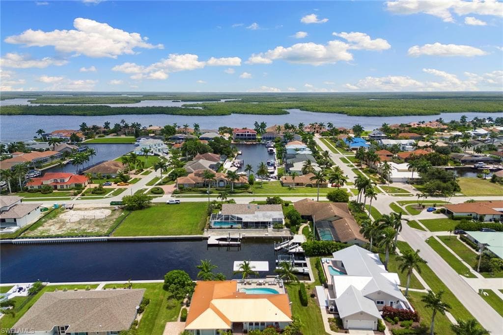 206 Dan River Ct, Marco Island, FL 34145-44