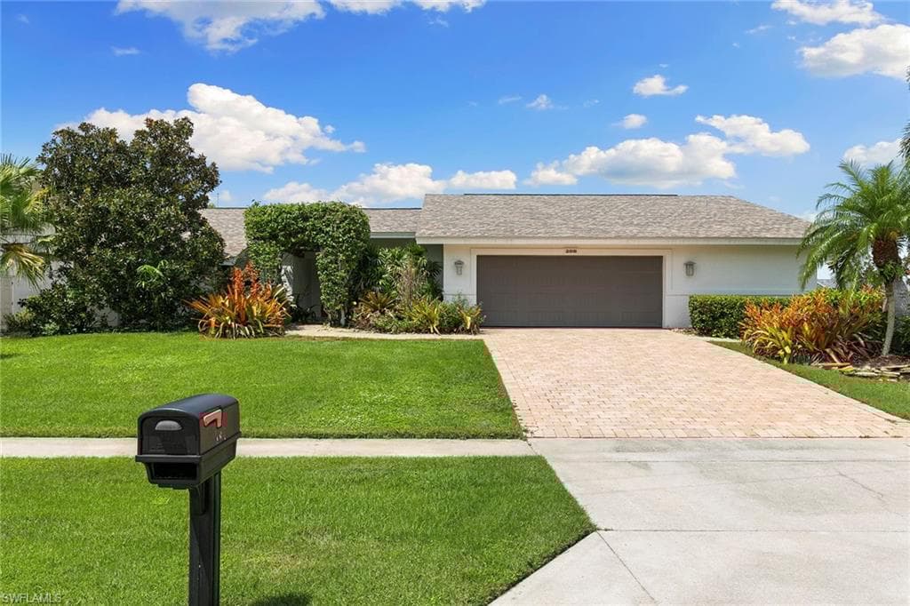 206 Dan River Ct, Marco Island, FL 34145-47
