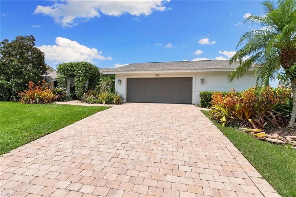 206 Dan River Ct, Marco Island, FL 34145-48