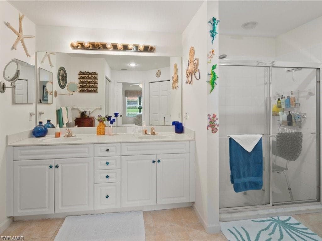 25068 Peacock Ln 102, Naples, FL 34114-18