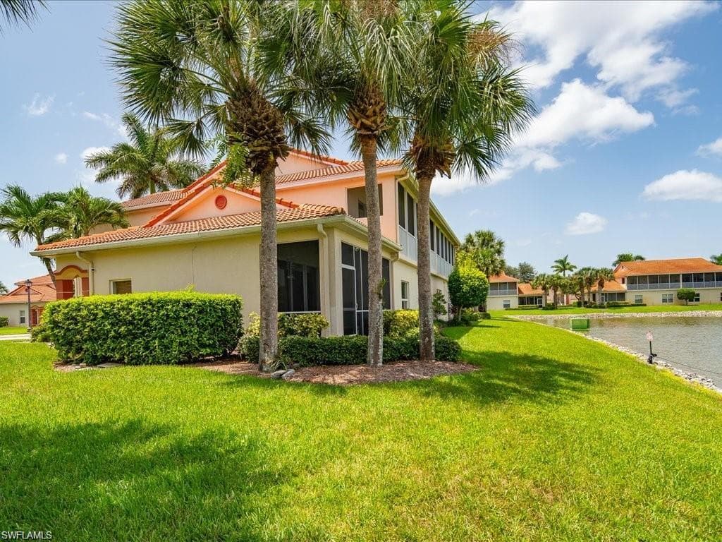 25068 Peacock Ln 102, Naples, FL 34114-4