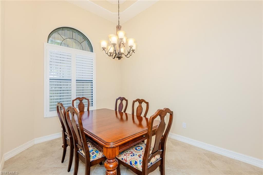 8856 Lely Island Cir, Naples, FL 34113-9