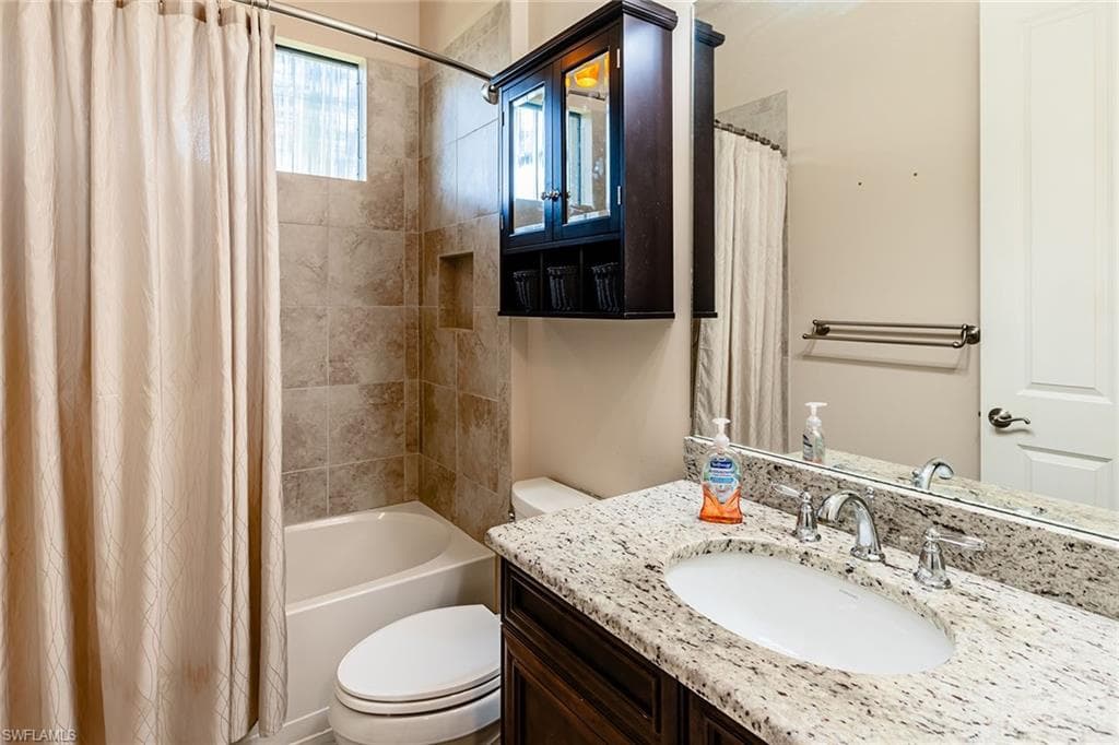 8856 Lely Island Cir, Naples, FL 34113-14