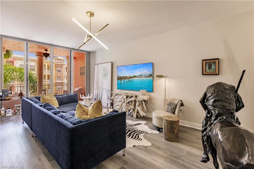450 Bayfront Pl 4402, Naples, FL 34102-11