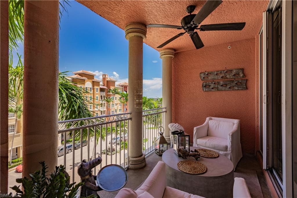450 Bayfront Pl 4402, Naples, FL 34102-37