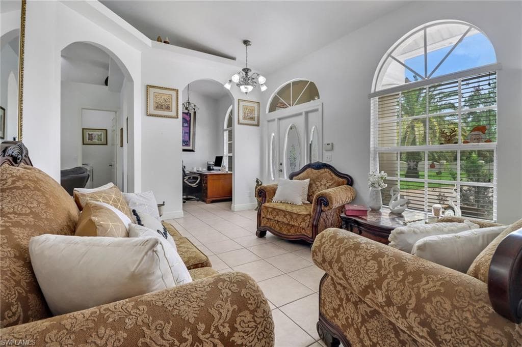 3711 4th Ave SE, Naples, FL 34117-12