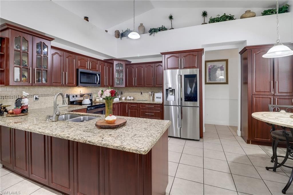 3711 4th Ave SE, Naples, FL 34117-14