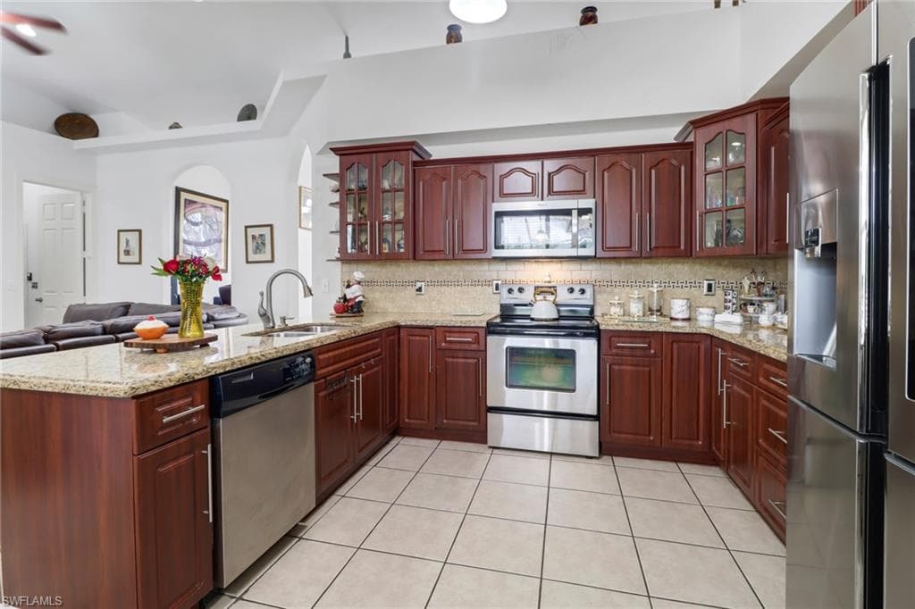 3711 4th Ave SE, Naples, FL 34117-15