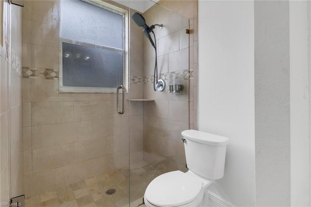 3711 4th Ave SE, Naples, FL 34117-25