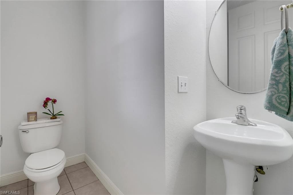 3711 4th Ave SE, Naples, FL 34117-30