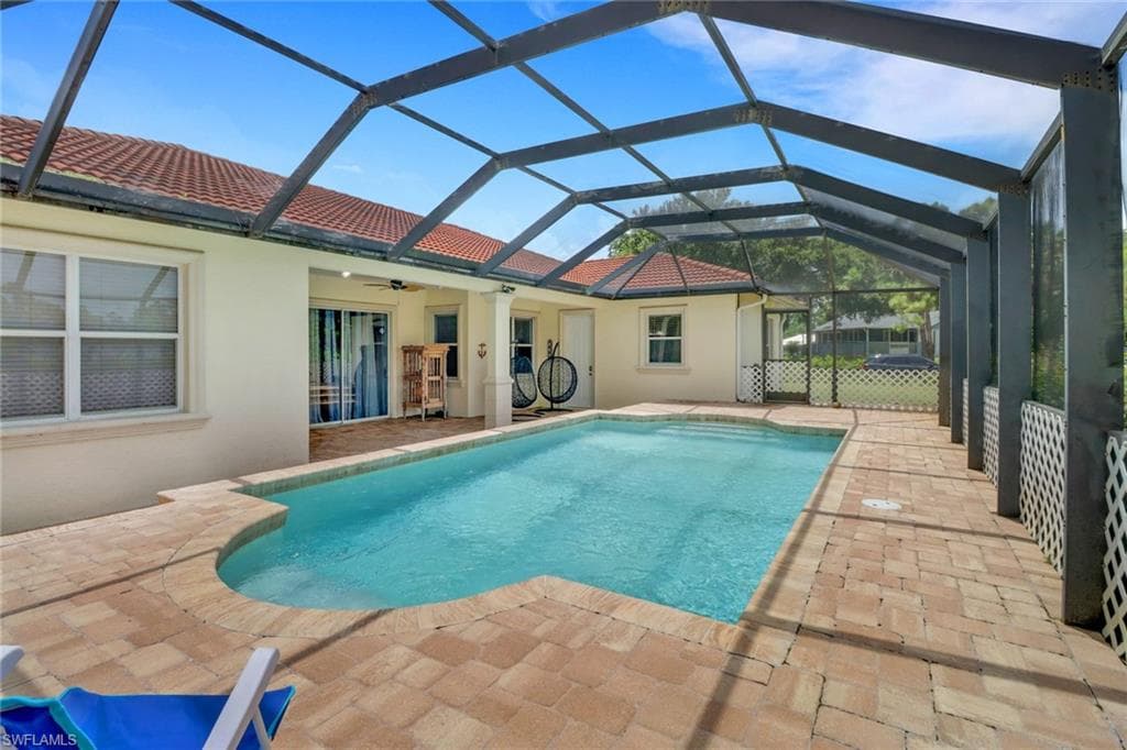 3711 4th Ave SE, Naples, FL 34117-32