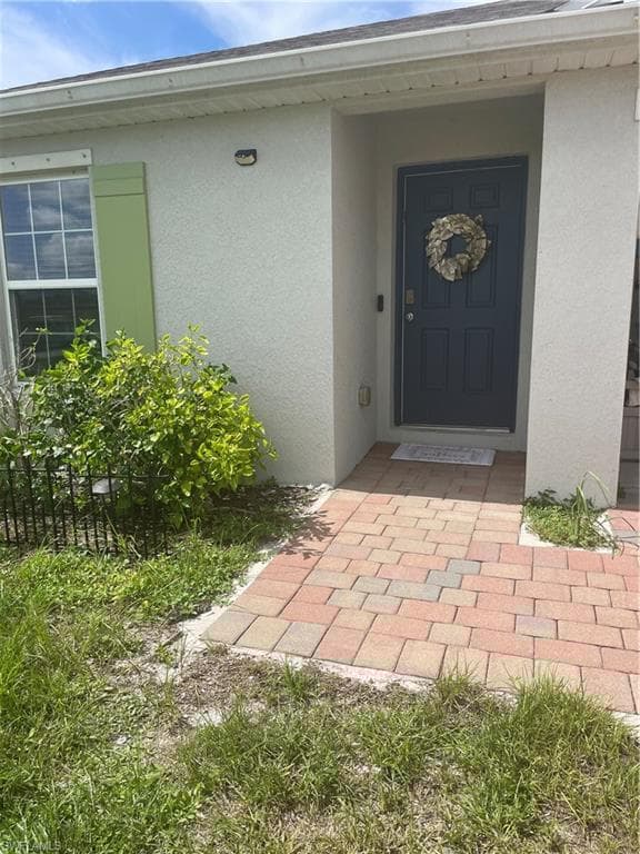 1607 35th Ln, Cape Coral, FL 33909-16