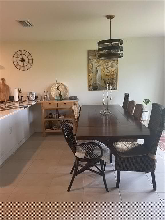 1607 35th Ln, Cape Coral, FL 33909-4