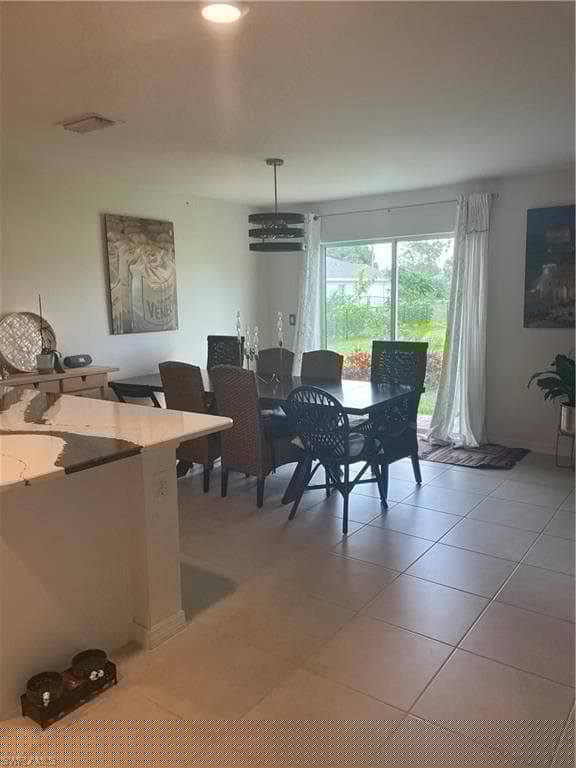 1607 35th Ln, Cape Coral, FL 33909-5