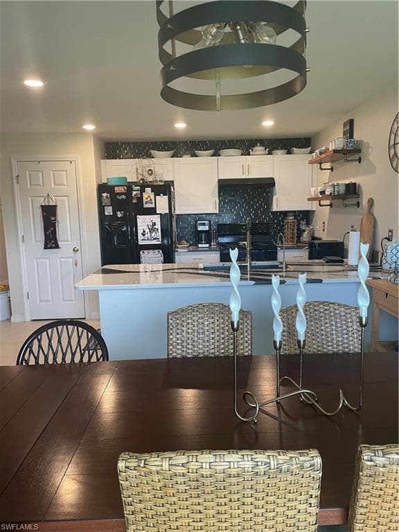 1607 35th Ln, Cape Coral, FL 33909-7