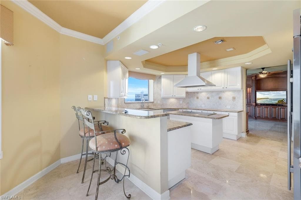8473 Bay Colony Dr 1904, Naples, FL 34108-12