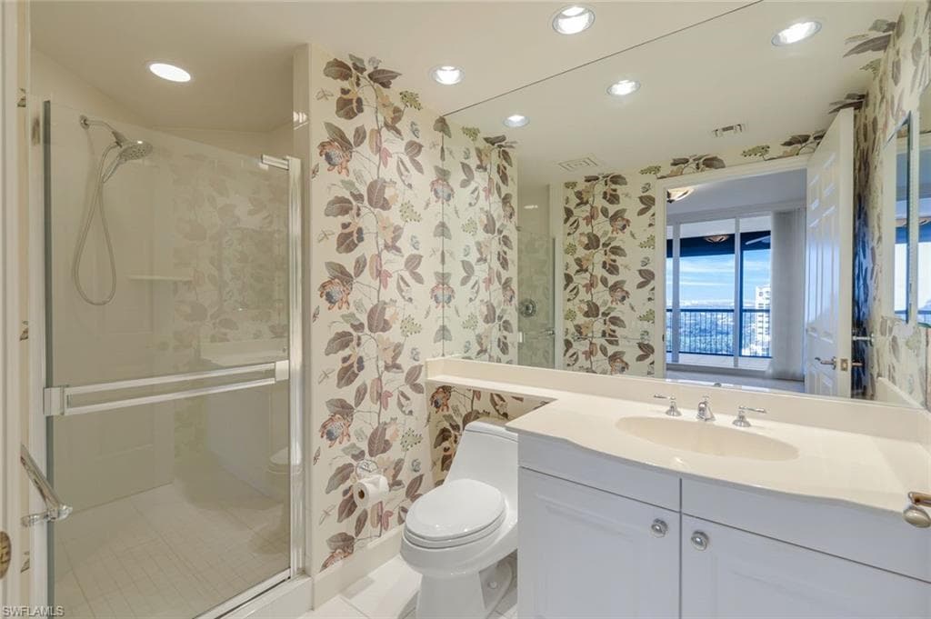 8473 Bay Colony Dr 1904, Naples, FL 34108-25