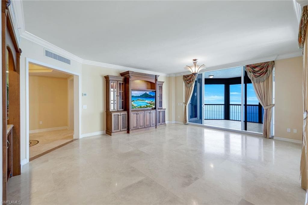 8473 Bay Colony Dr 1904, Naples, FL 34108-6