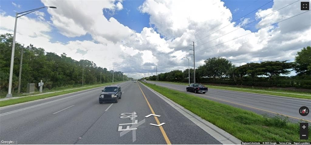 218 Meadow Rd, Lehigh Acres, FL 33973-2