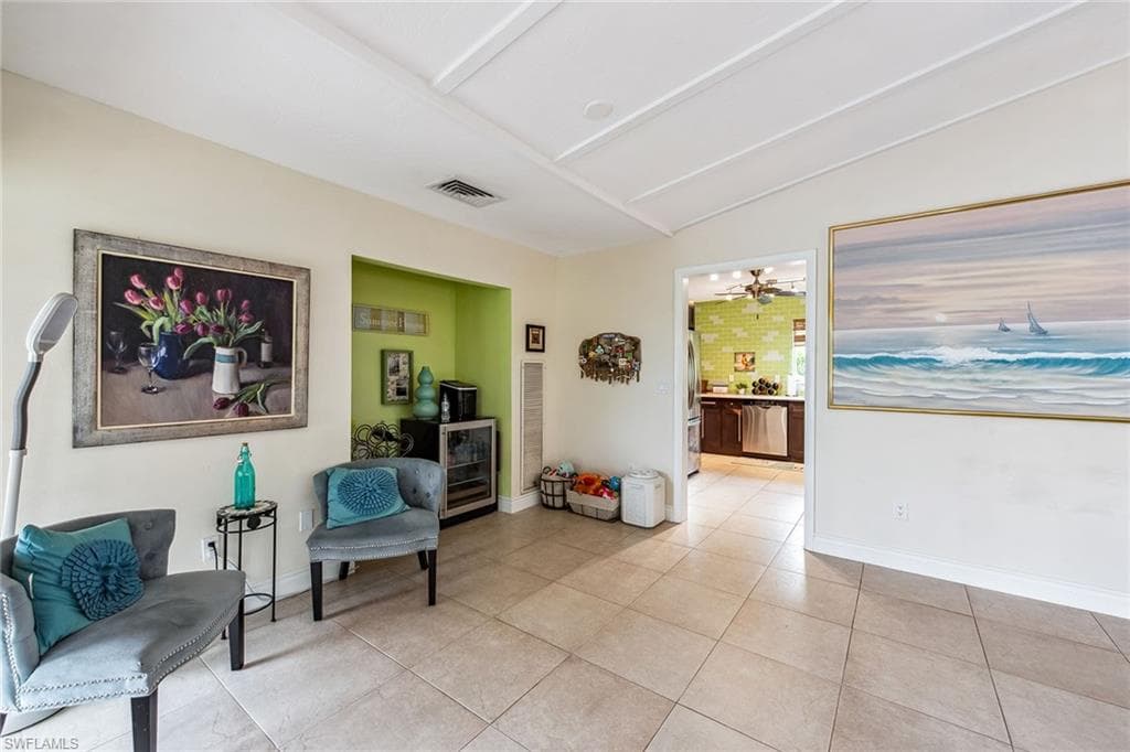 140 Landmark St, Marco Island, FL 34145-14
