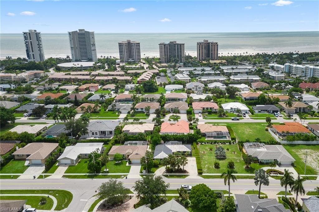 140 Landmark St, Marco Island, FL 34145-23