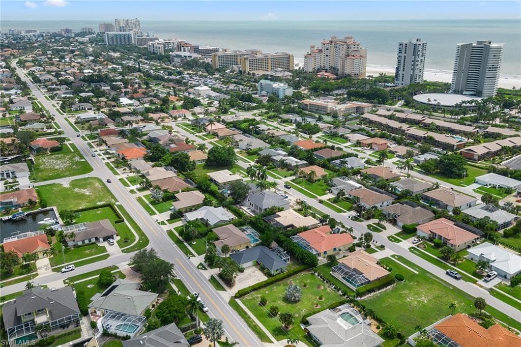 140 Landmark St, Marco Island, FL 34145-26