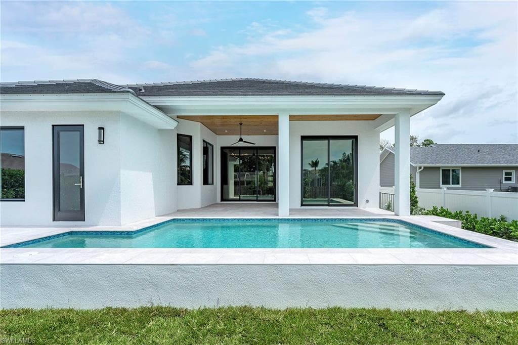 685 6th Ave, Marco Island, FL 34145-24