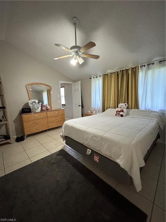 2120 21st St SW, Naples, FL 34117-9