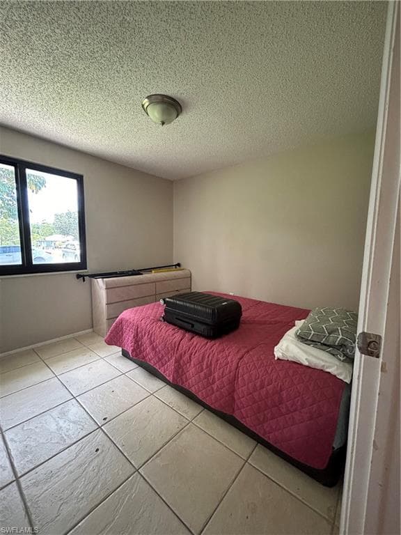 2120 21st St SW, Naples, FL 34117-13