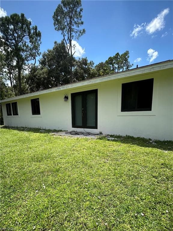 2120 21st St SW, Naples, FL 34117-17