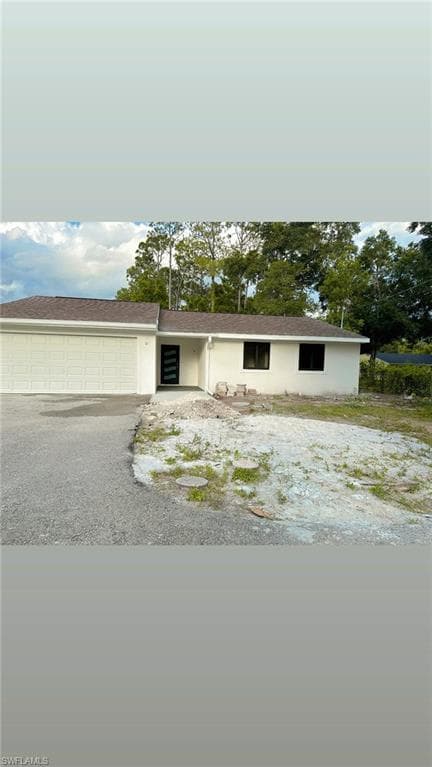 2120 21st St SW, Naples, FL 34117-2