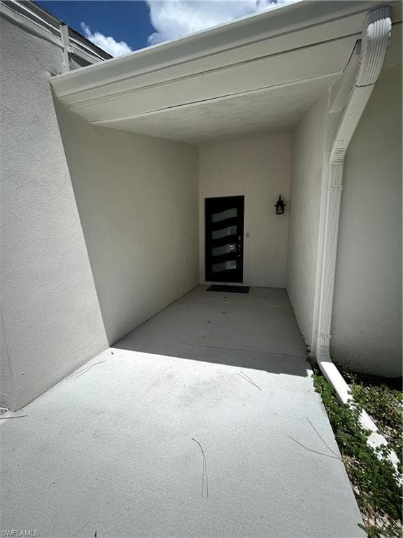 2120 21st St SW, Naples, FL 34117-3