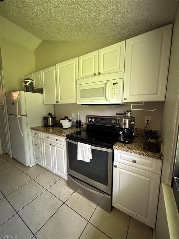 2120 21st St SW, Naples, FL 34117-5