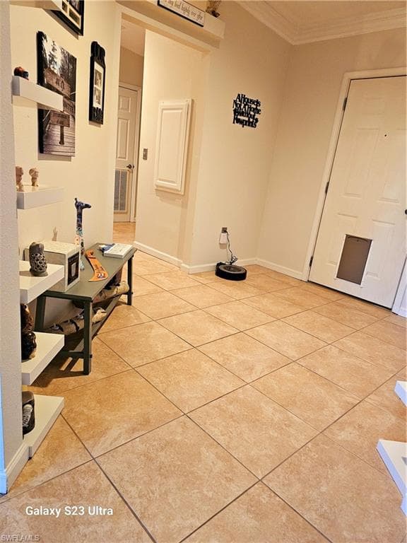 2781 26th Ave SE, Naples, FL 34117-31