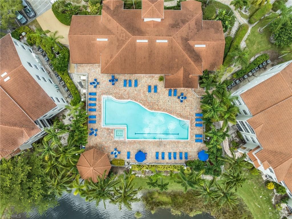 4710 Saint Croix Ln 216, Naples, FL 34109-4