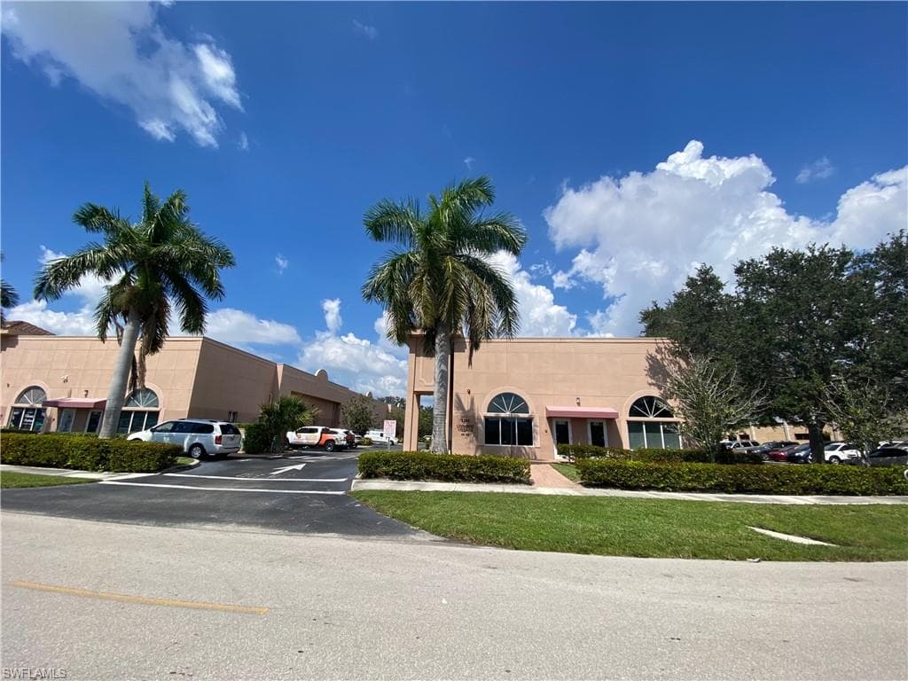 2383 Linwood Ave 301, Naples, FL 34112-2