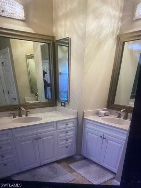 9109 Quartz Ln, Naples, FL 34120-23