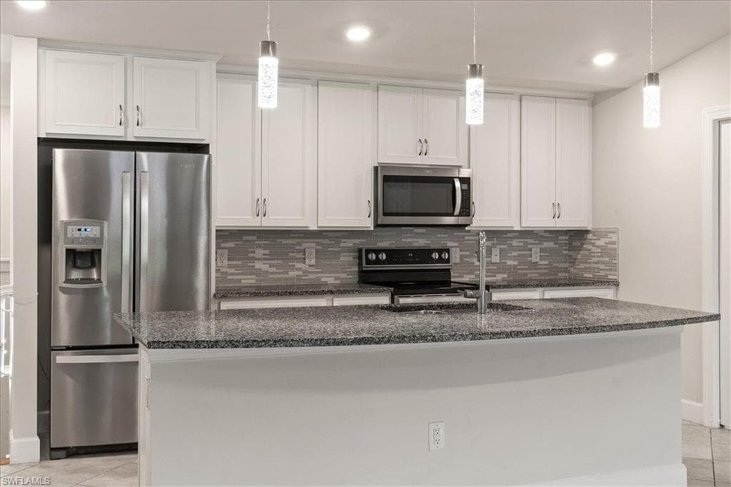 5701 Mayflower Way 1304, Ave Maria, fl 34142-34