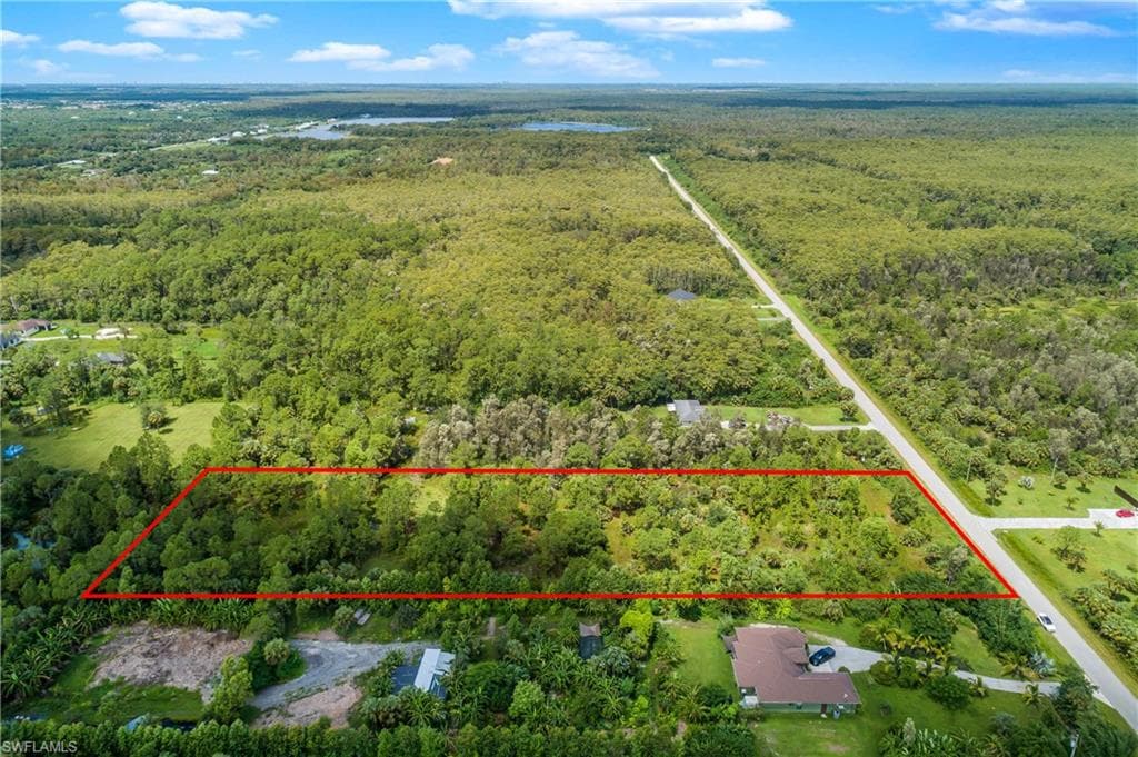420 47th Ave NE, Naples, FL 34120-4