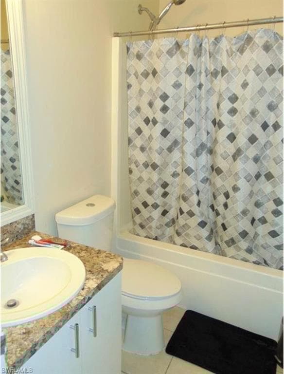 2203 Christopher Ave N, Lehigh Acres, FL 33971-9