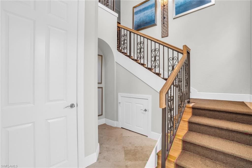 9053 Cascada Way 202, Naples, FL 34114-10