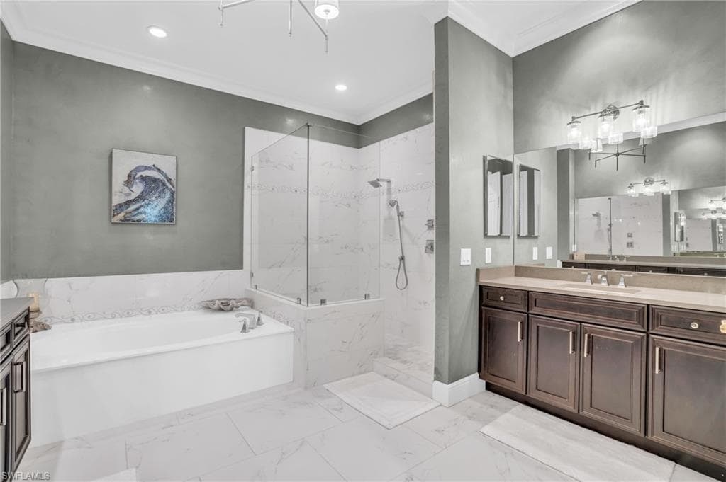 9053 Cascada Way 202, Naples, FL 34114-20