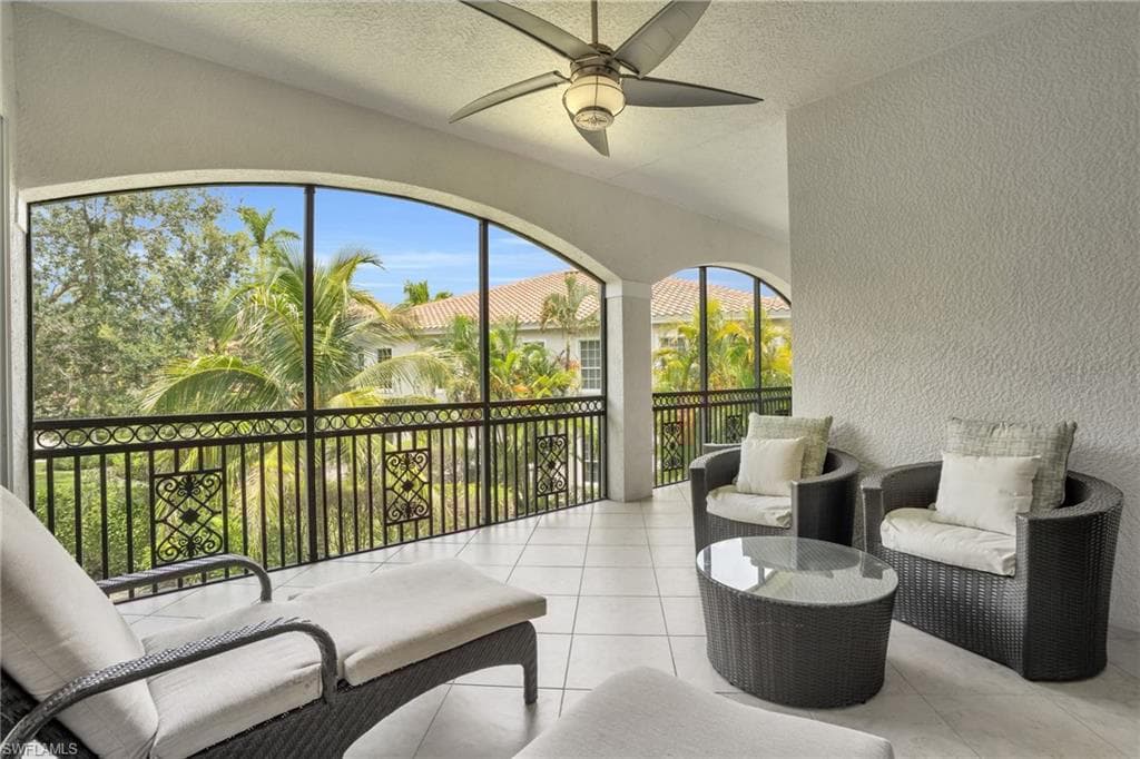 9053 Cascada Way 202, Naples, FL 34114-41