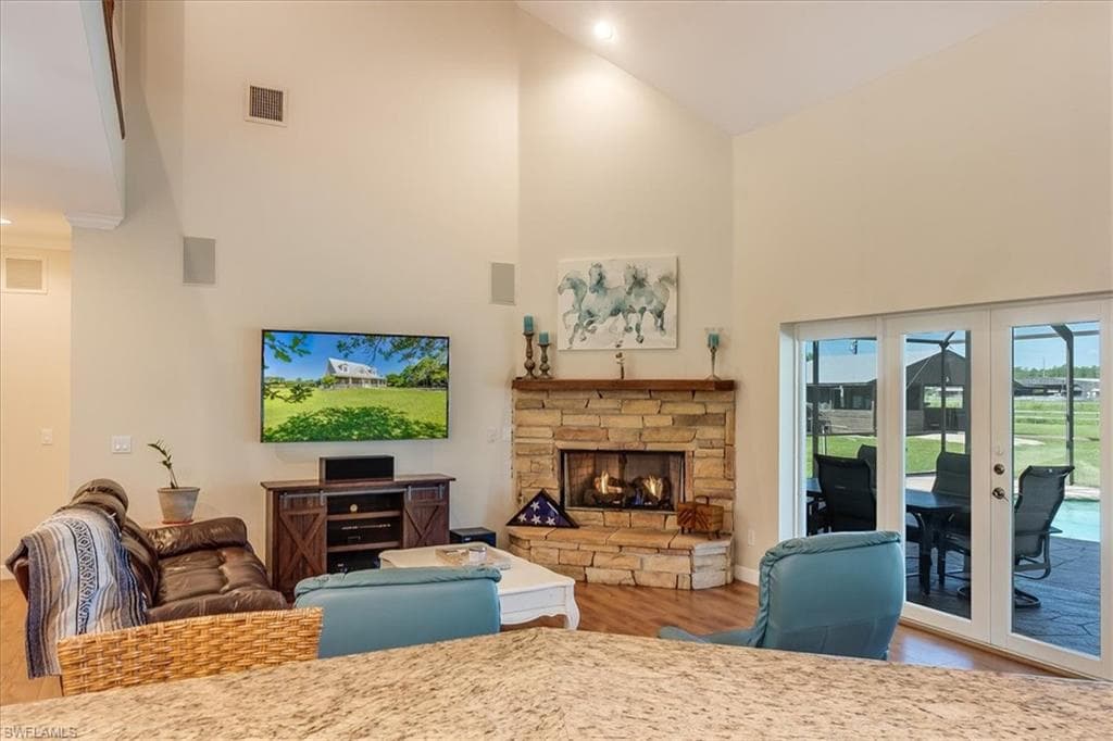 4235 10th St NE, Naples, FL 34120-14
