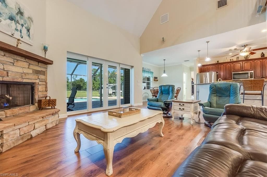 4235 10th St NE, Naples, FL 34120-15