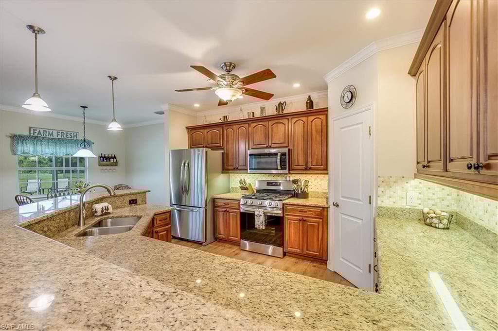 4235 10th St NE, Naples, FL 34120-17